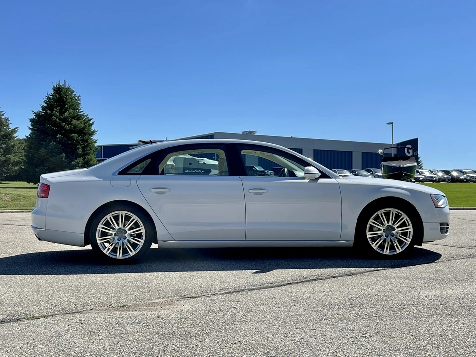 2014 Audi D4 A8 - Image 12 of 31