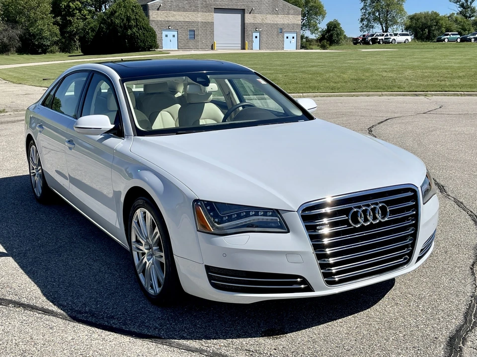 2014 Audi D4 A8 - Image 11 of 31