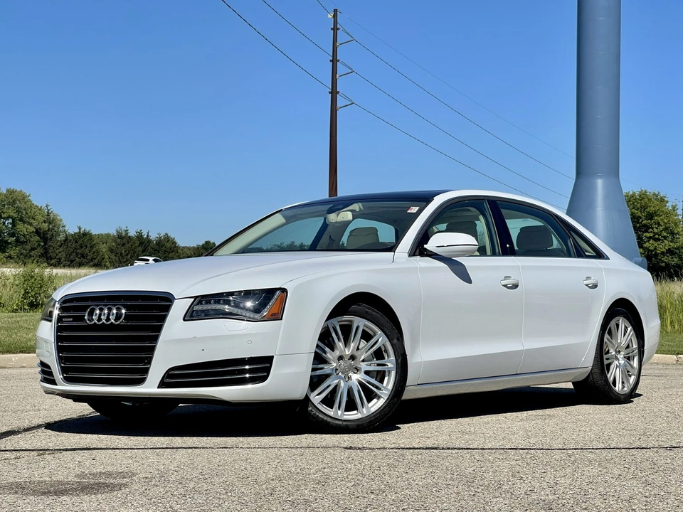 2014 Audi D4 A8 - Image 3 of 31