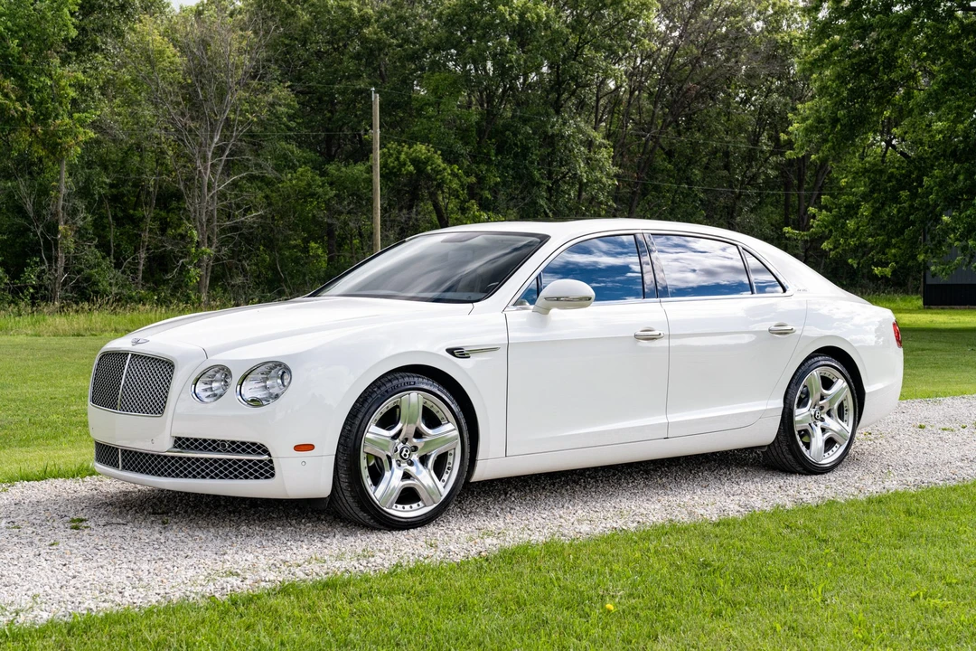 2014 Bentley Continental - Image 2 of 31