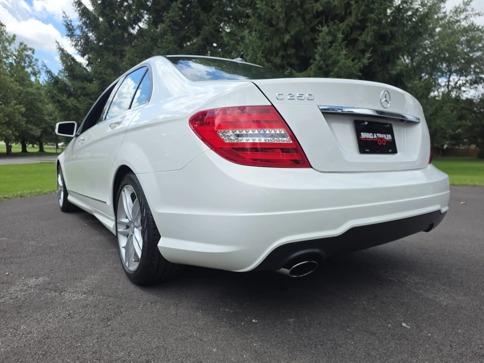 2014 Mercedes-Benz W204 C-Class - Image 24 of 31
