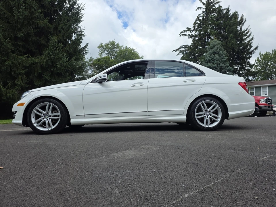 2014 Mercedes-Benz W204 C-Class - Image 17 of 31