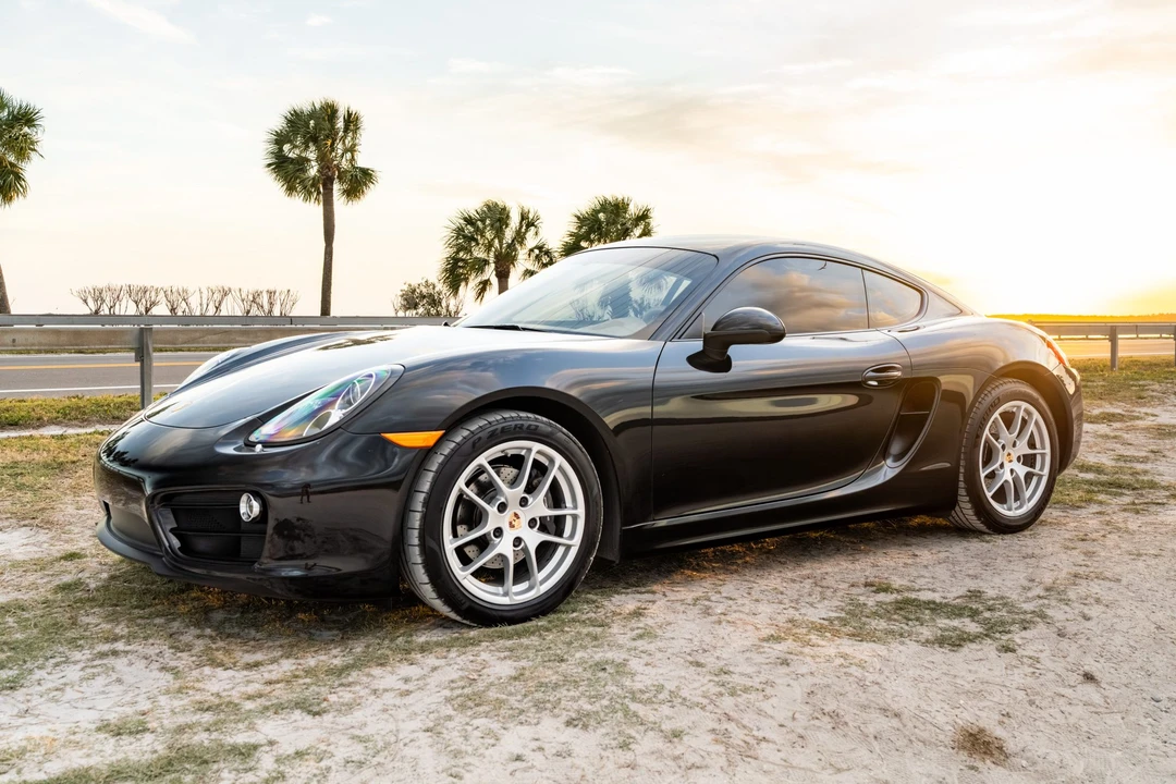 2014 Porsche 981 Cayman - Image 2 of 31