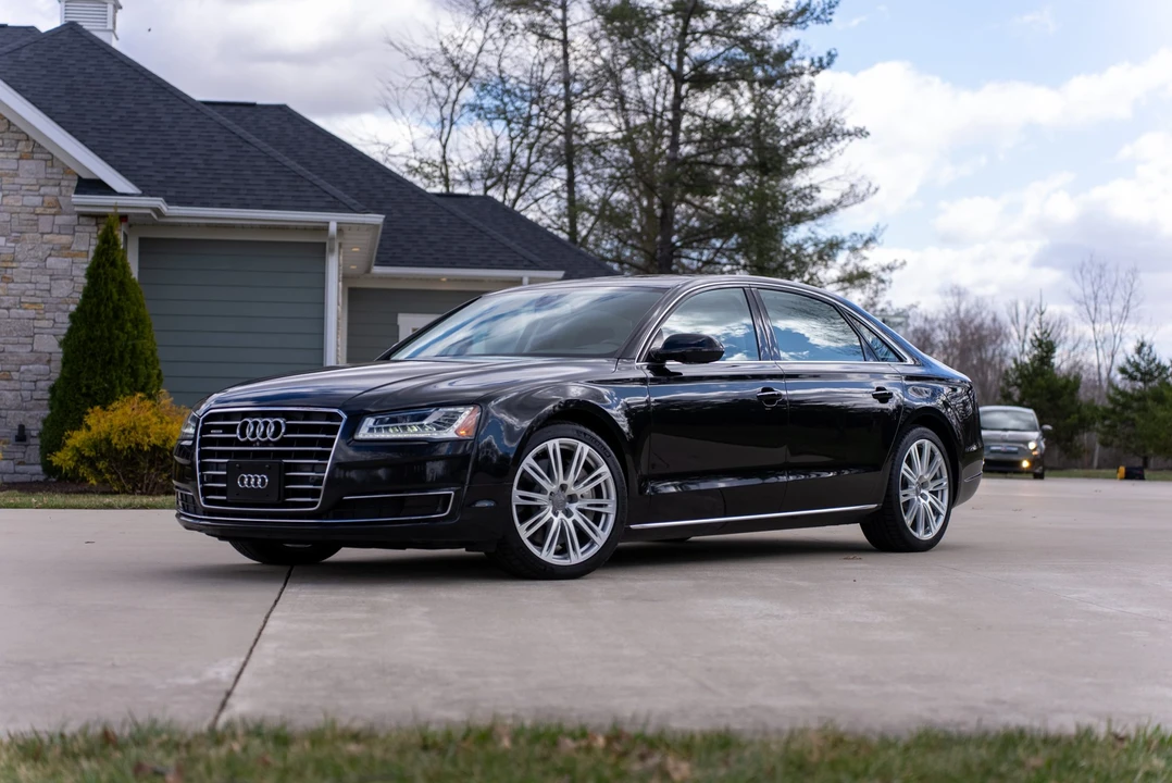 2015 Audi D4 A8 - Image 2 of 31