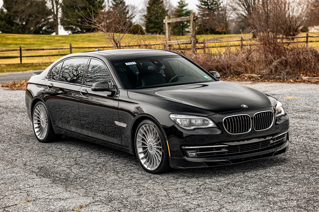 2015 BMW Alpina B7 - Image 2 of 31