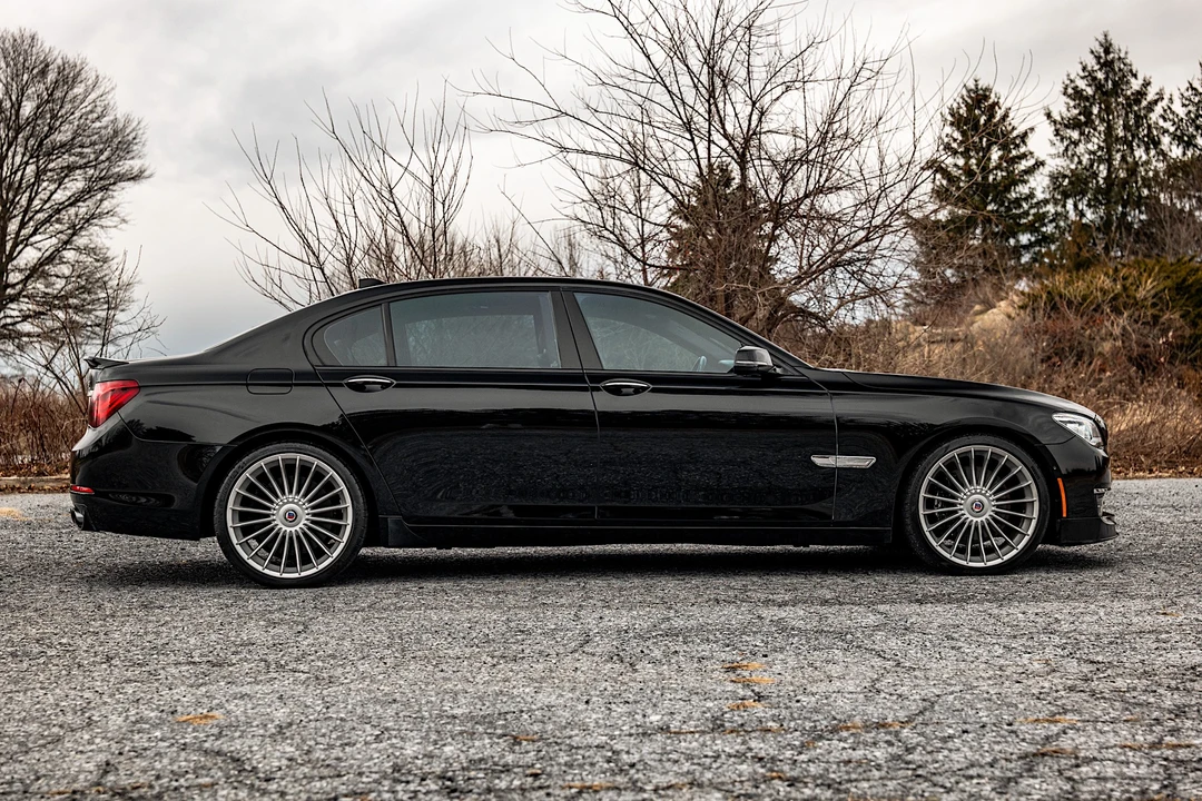 2015 BMW Alpina B7 - Image 19 of 31