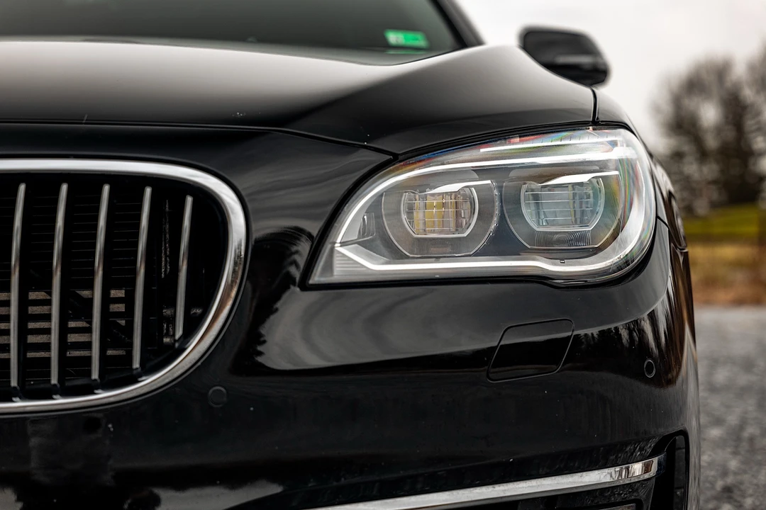 2015 BMW Alpina B7 - Image 30 of 31