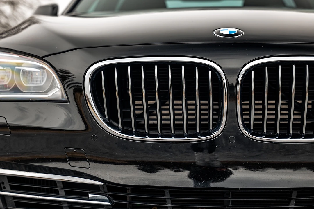 2015 BMW Alpina B7 - Image 27 of 31