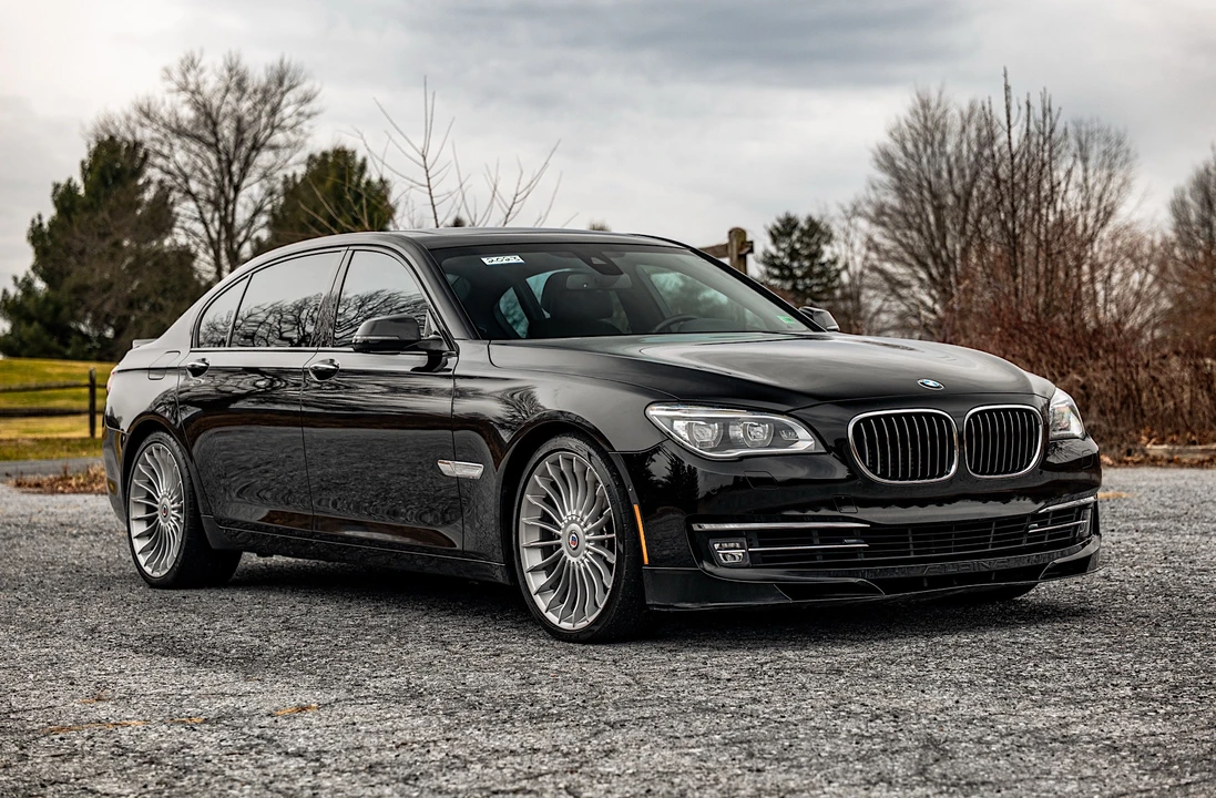 2015 BMW Alpina B7 - Image 3 of 31