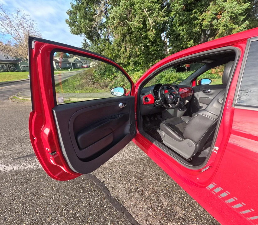 2015 Fiat Abarth 500 - Image 31 of 31