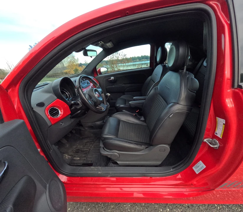 2015 Fiat Abarth 500 - Image 26 of 31