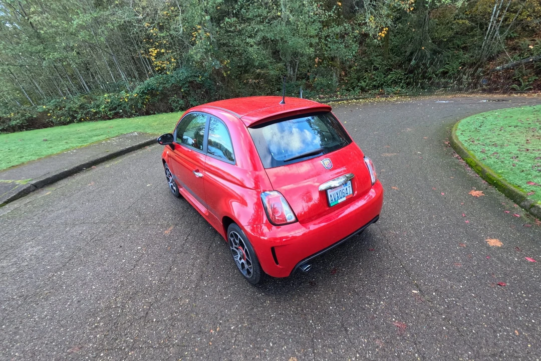 2015 Fiat Abarth 500 - Image 6 of 31