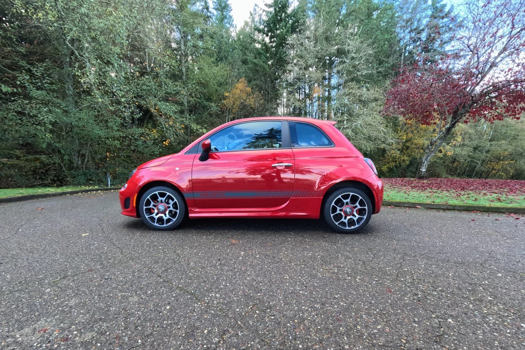 2015 Fiat Abarth 500 - Image 4 of 31