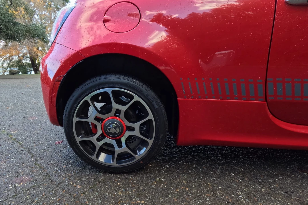 2015 Fiat Abarth 500 - Image 23 of 31