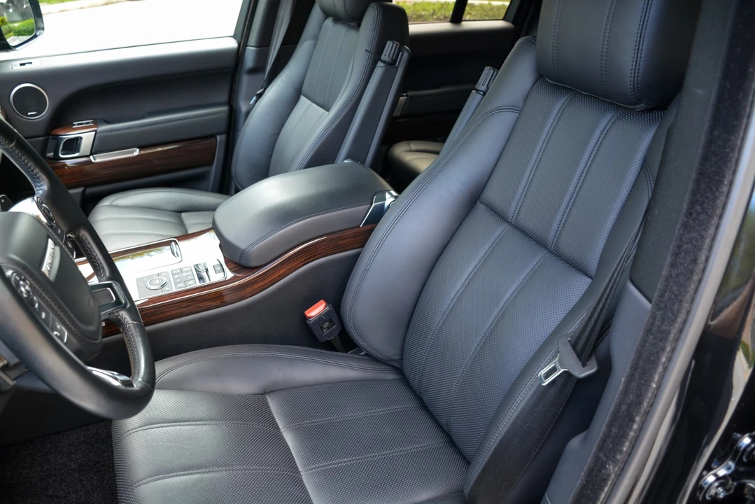 2017 Land Rover Range Rover L405 - Image 4 of 8