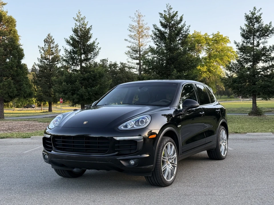 2017 Porsche 958 Cayenne S - Image 17 of 31