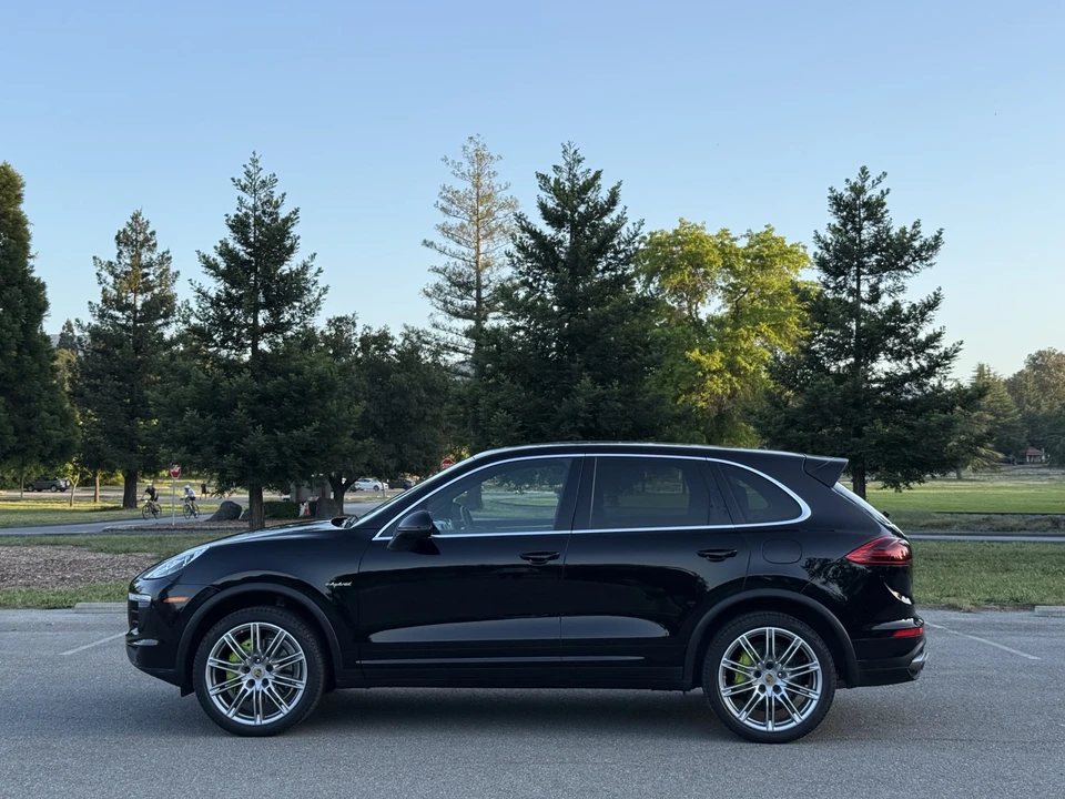 2017 Porsche 958 Cayenne S - Image 15 of 31