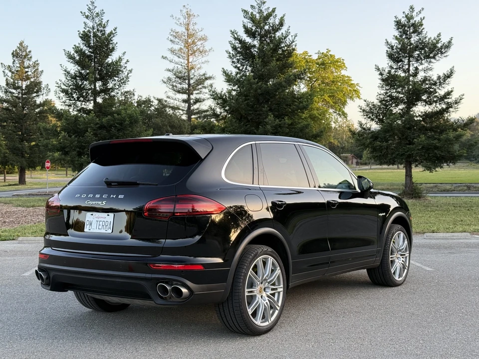 2017 Porsche 958 Cayenne S - Image 9 of 31