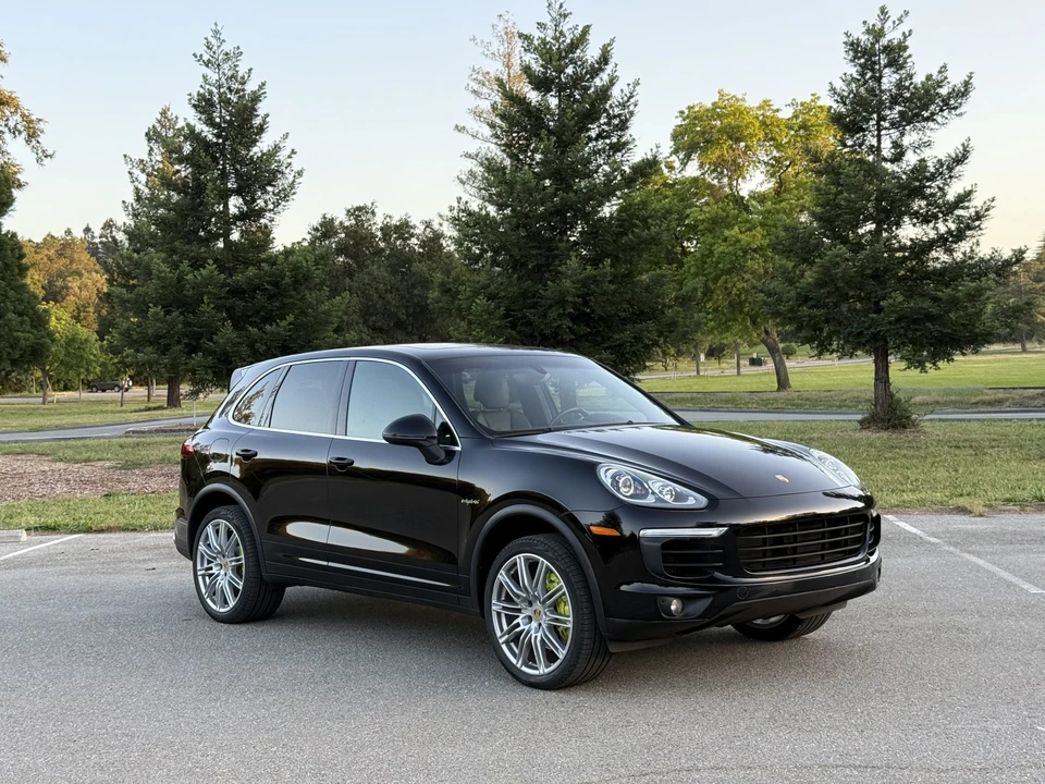 2017 Porsche 958 Cayenne S - Image 5 of 31