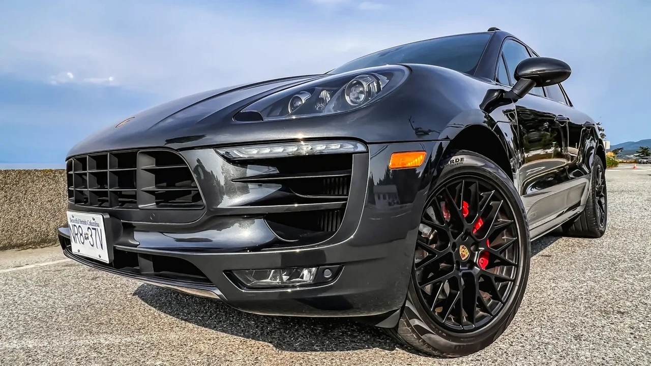 2017 Porsche Macan GTS - Image 5 of 6