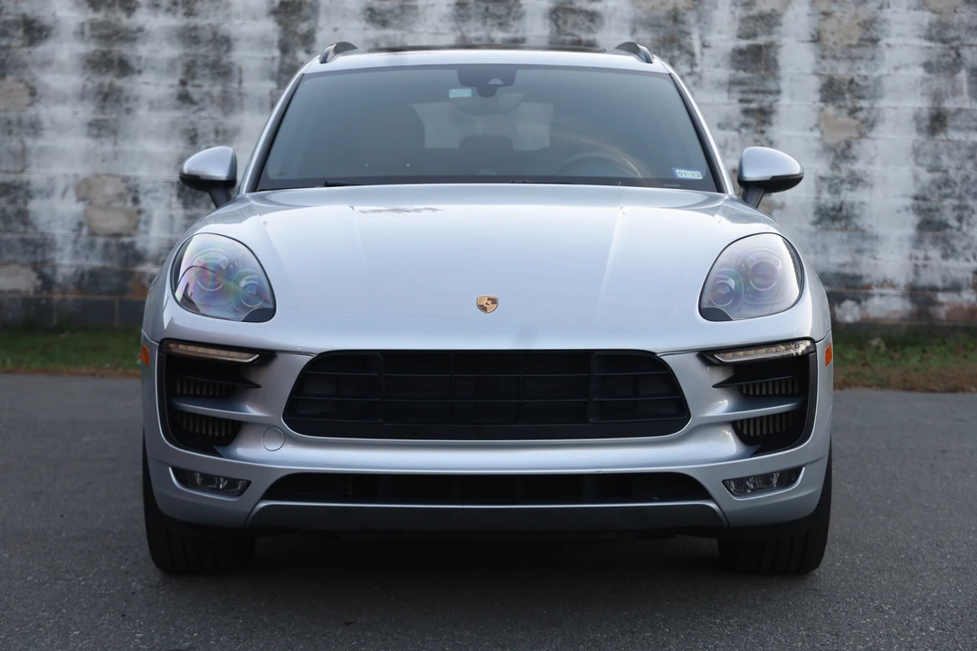 2017 Porsche Macan GTS - Image 27 of 31