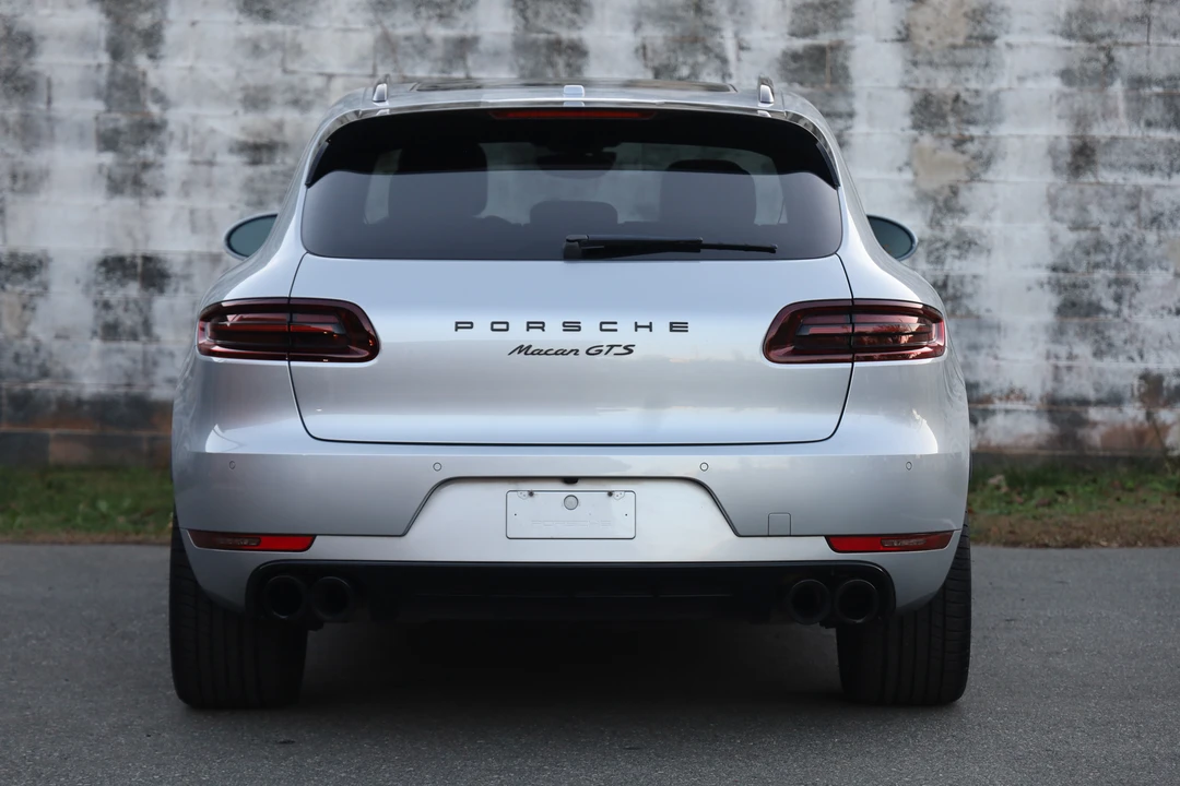 2017 Porsche Macan GTS - Image 13 of 31