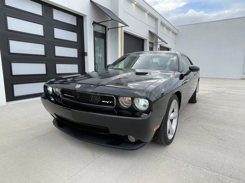 2008 Dodge Challenger SRT8 & 392 3rd Gen - Image 2 of 31