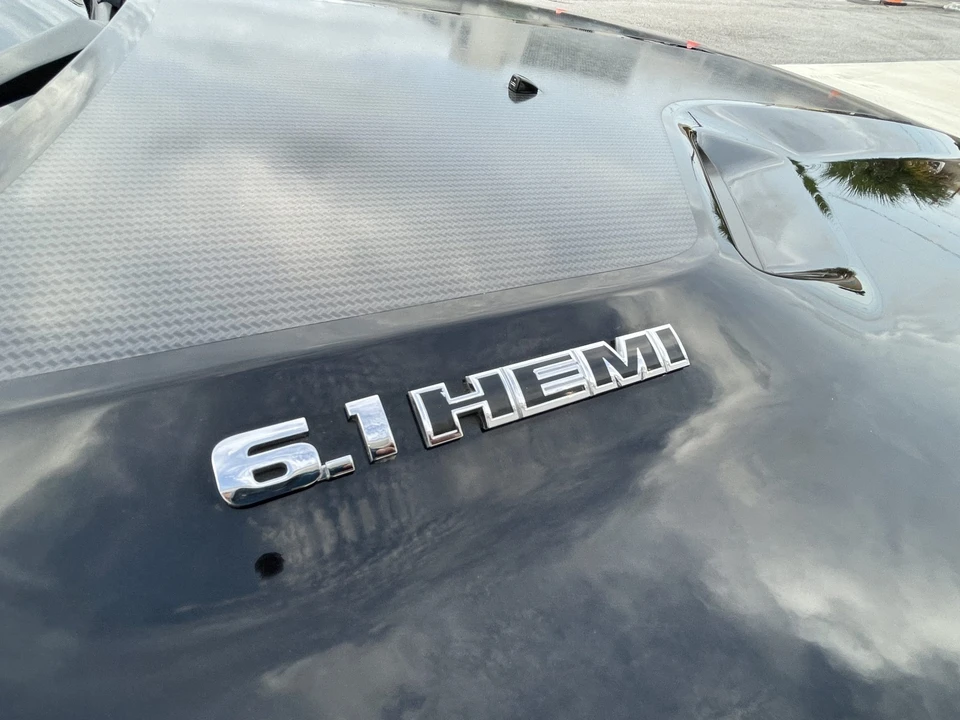 2008 Dodge Challenger SRT8 & 392 3rd Gen - Image 16 of 31