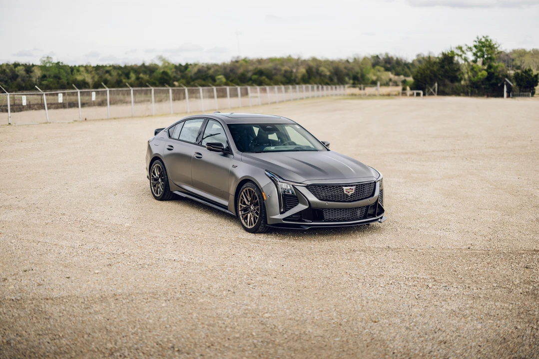 2025 Cadillac CT5-V Blackwing - Image 9 of 31