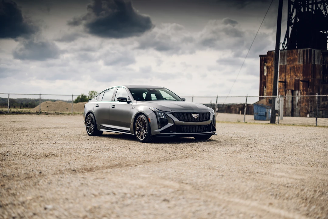 2025 Cadillac CT5-V Blackwing - Image 10 of 31