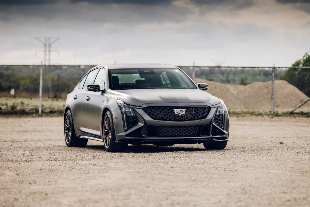 2025 Cadillac CT5-V Blackwing - Image 11 of 31