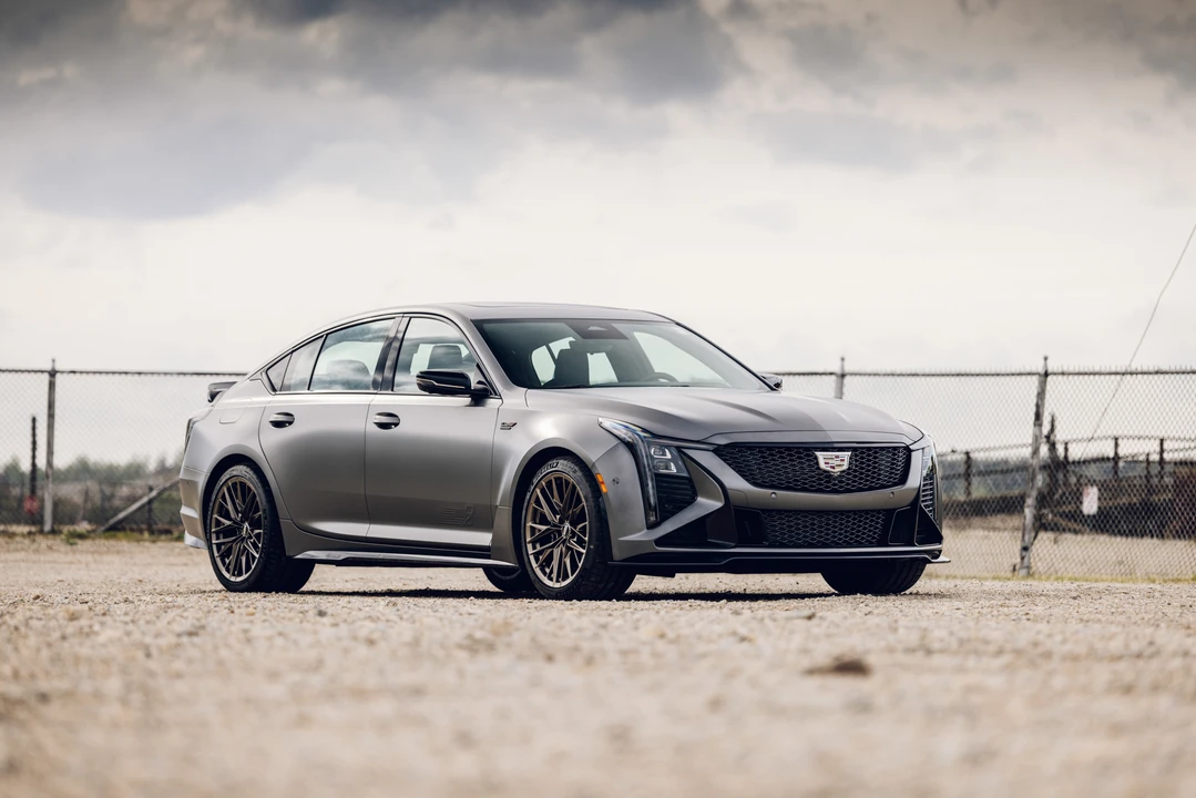 2025 Cadillac CT5-V Blackwing - Image 12 of 31