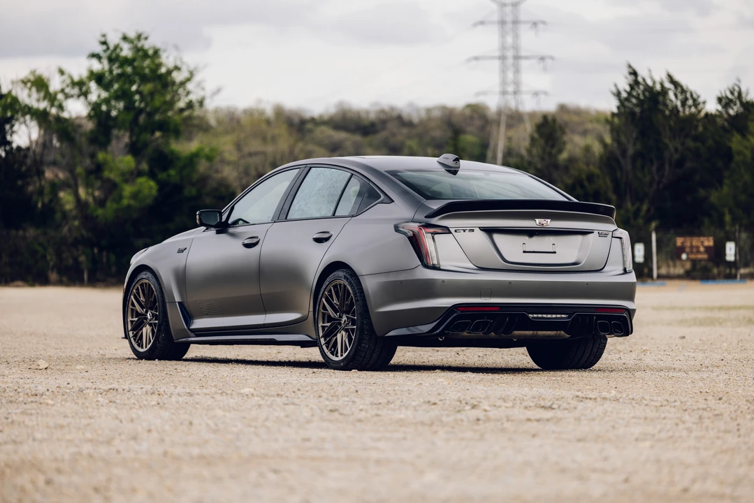 2025 Cadillac CT5-V Blackwing - Image 25 of 31