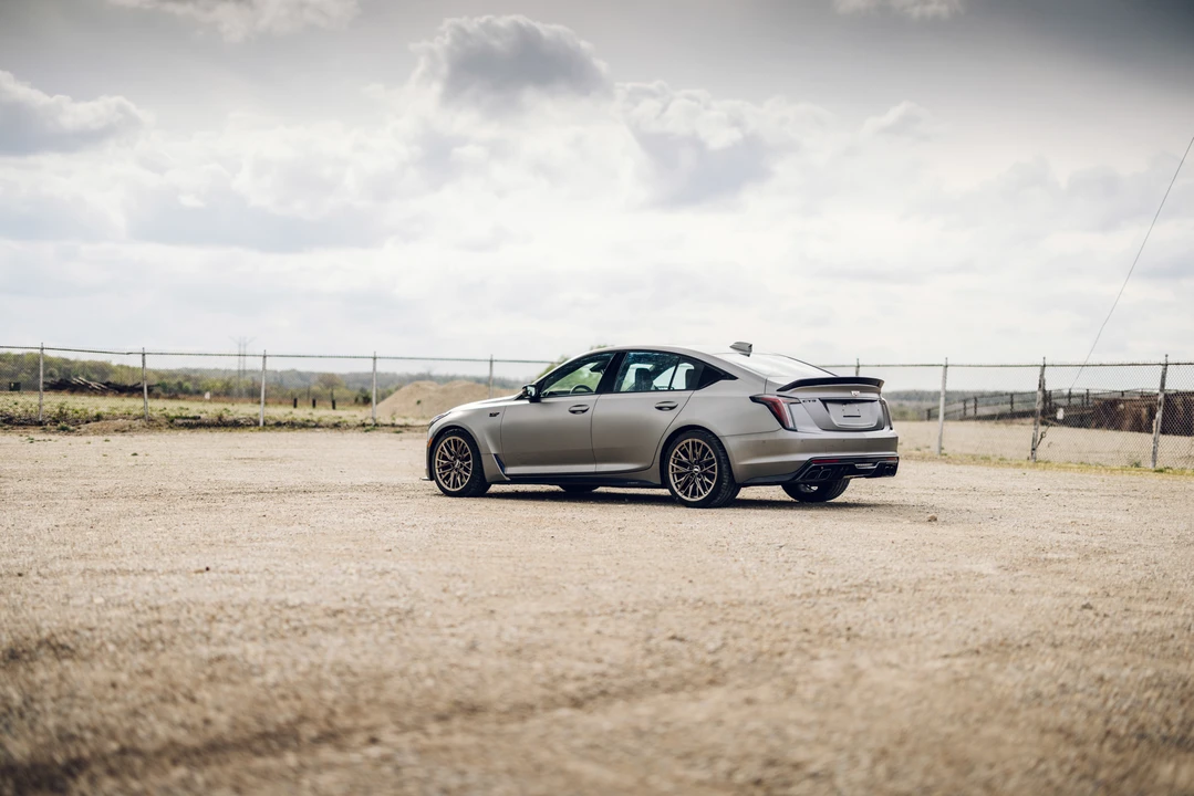 2025 Cadillac CT5-V Blackwing - Image 27 of 31