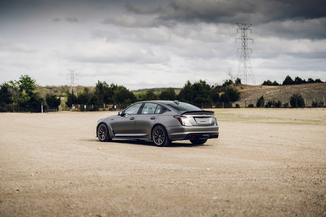 2025 Cadillac CT5-V Blackwing - Image 28 of 31