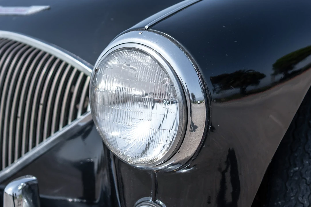 1956 Austin-Healey 100 - Image 25 of 31