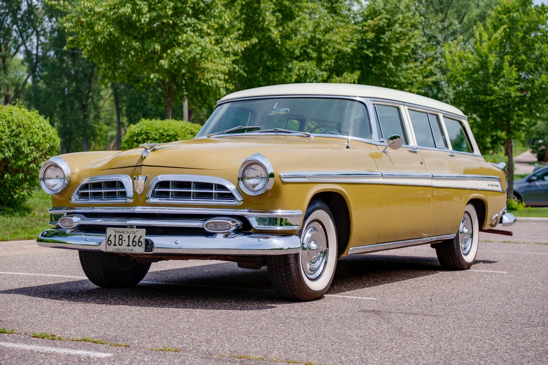1955 Chrysler New Yorker - Image 2 of 31