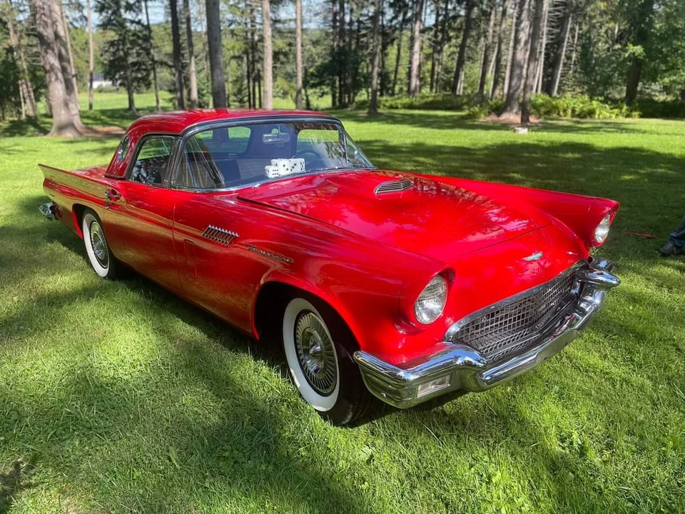 1957 Ford Thunderbird 1st Gen - Image 19 of 31