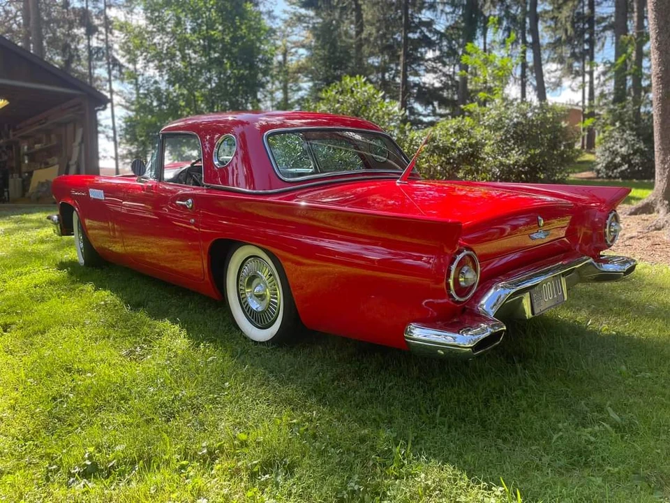 1957 Ford Thunderbird 1st Gen - Image 29 of 31