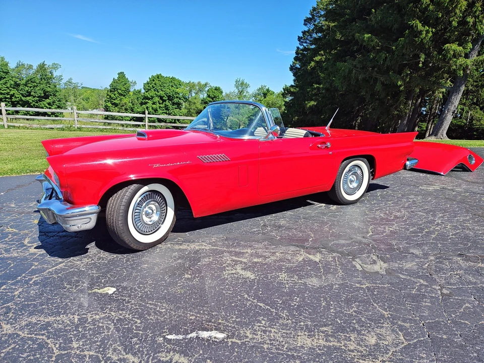 1957 Ford Thunderbird 1st Gen - Image 9 of 31
