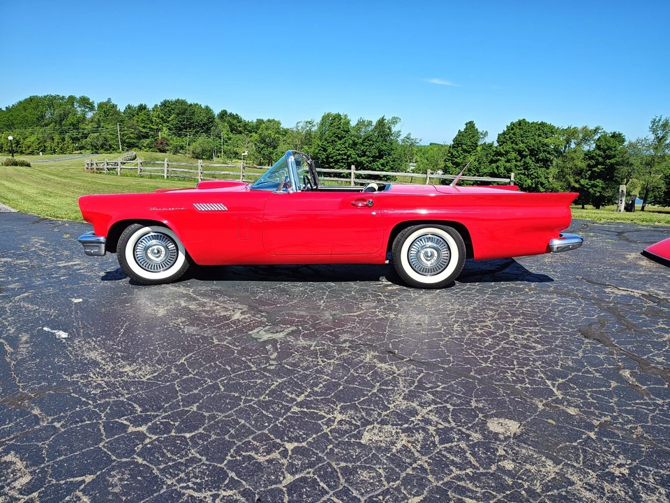 1957 Ford Thunderbird 1st Gen - Image 10 of 31