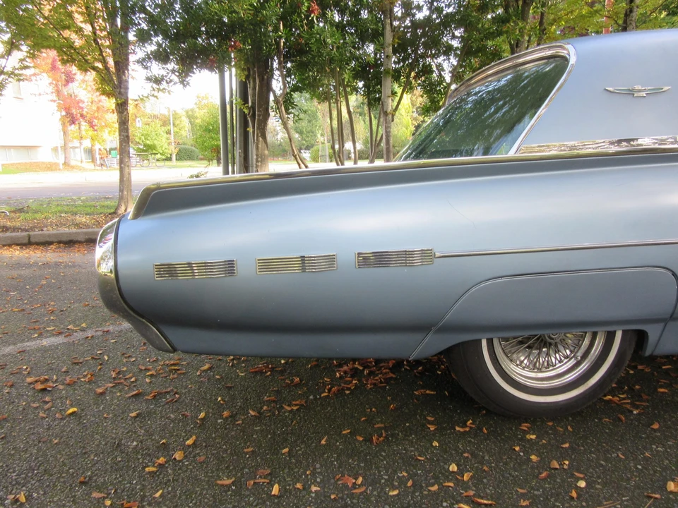 1962 Ford Thunderbird 3rd Gen - Image 16 of 31