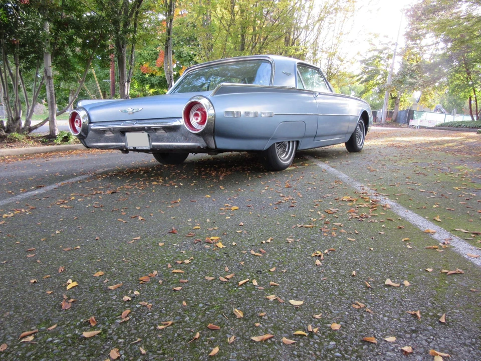 1962 Ford Thunderbird 3rd Gen - Image 10 of 31