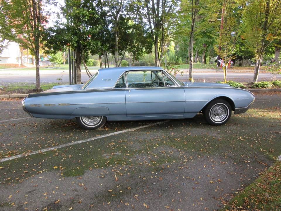 1962 Ford Thunderbird 3rd Gen - Image 11 of 31