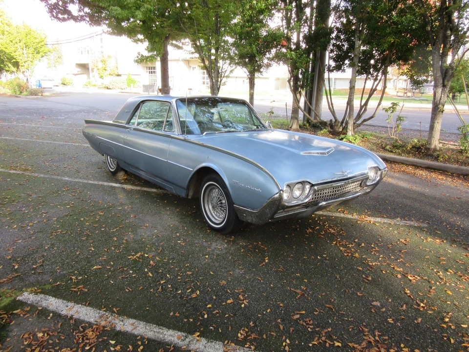 1962 Ford Thunderbird 3rd Gen - Image 12 of 31