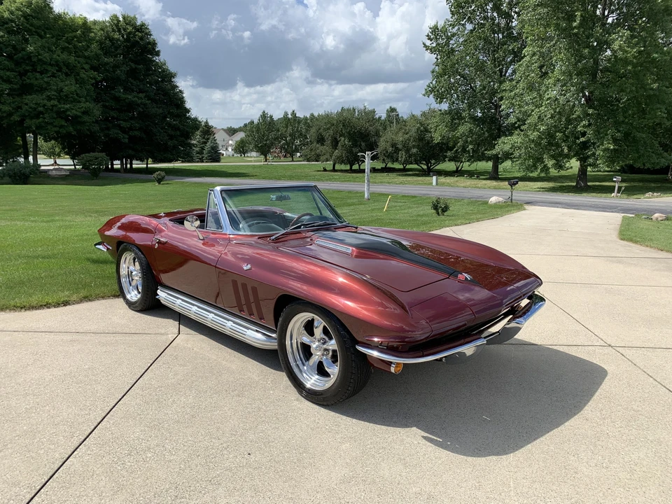 1965 Chevrolet Corvette C2 - Image 15 of 31