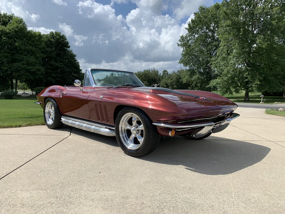 1965 Chevrolet Corvette C2 - Image 19 of 31