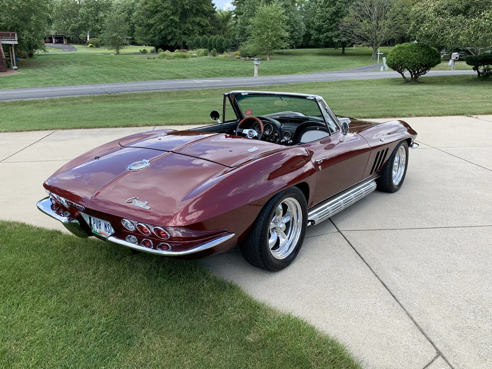 1965 Chevrolet Corvette C2 - Image 27 of 31