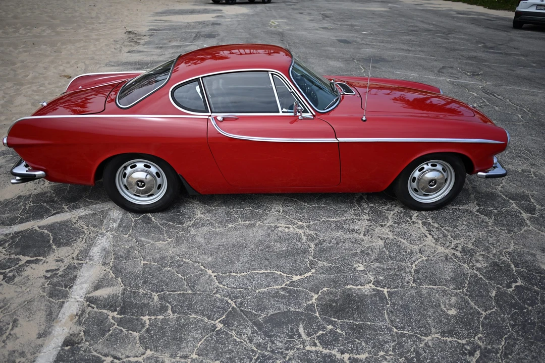 1965 Volvo 1800S - Image 17 of 31