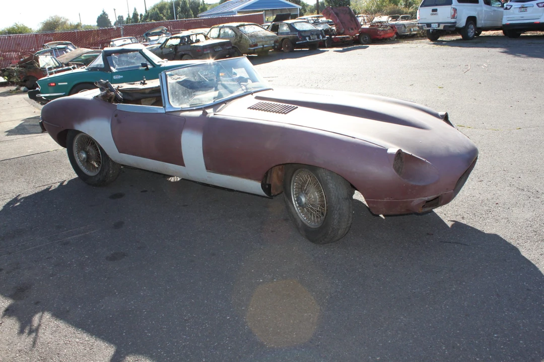 1969 Jaguar E-Type Series 2 - Image 15 of 31